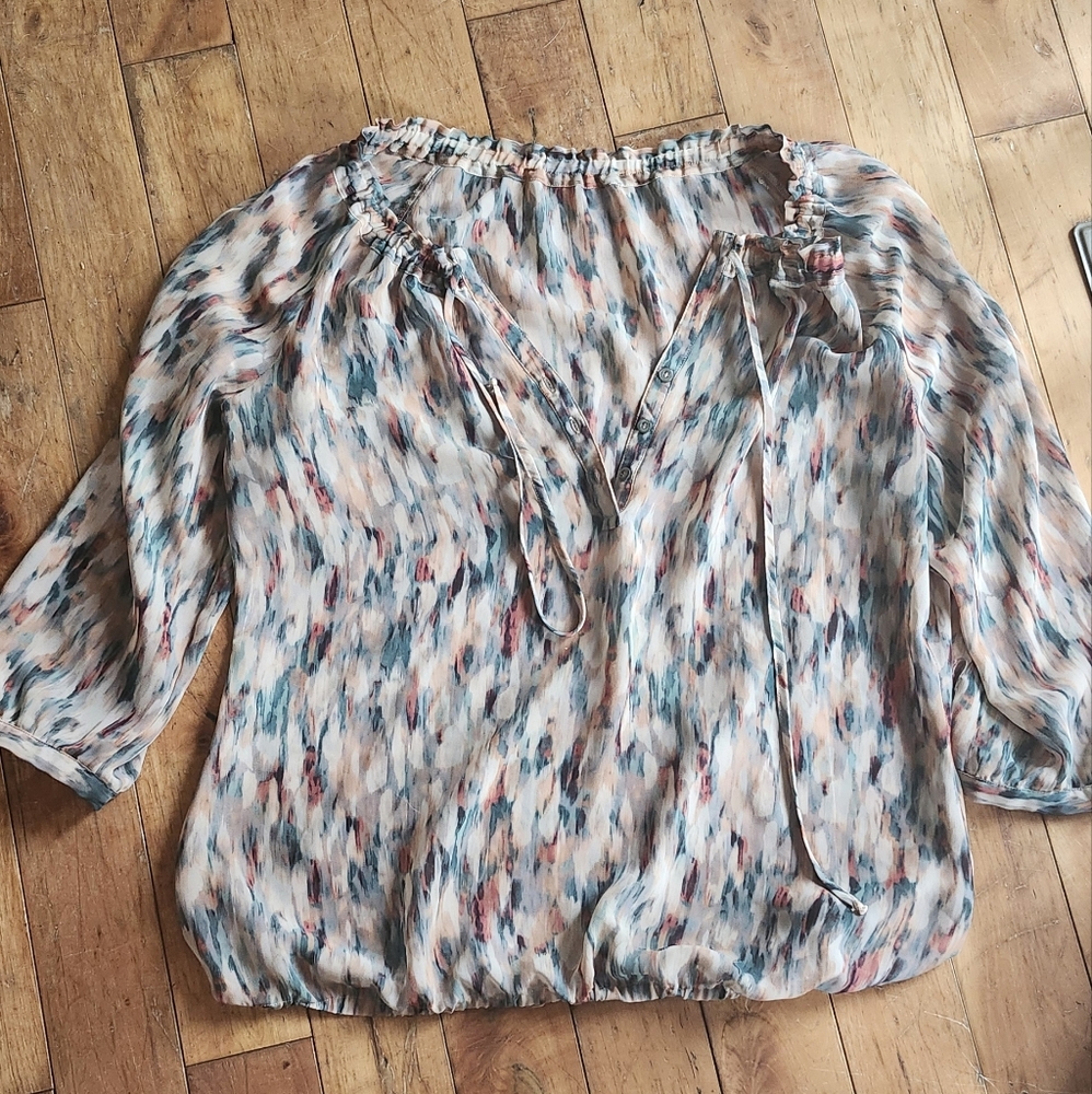 Beauitful semi sheer blouse